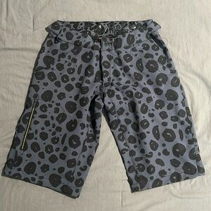 Women’s mtb shorts